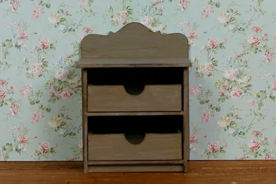 CL 11 Mueble Bajo Estrecho Con Respaldo Alto Y Cajones